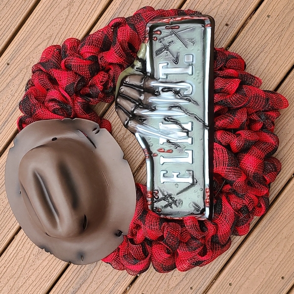 allmeshedupbyangela Other - FREDDY KRUGER NIGHTMARE ON ELM ST HALLOWEEN WREATH